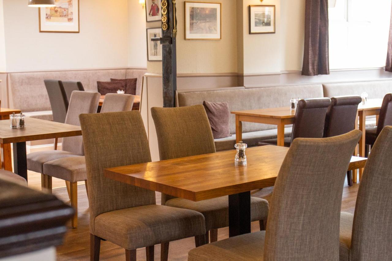 Horse And Hound Country Inn Bonchester Bridge Exterior foto